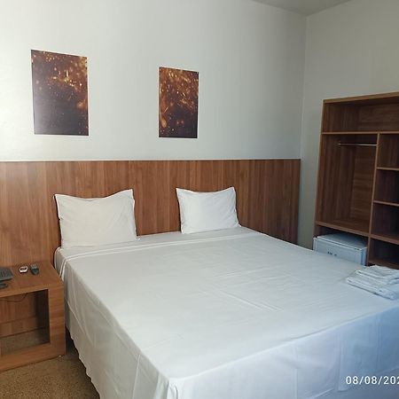Hotel Oscar Blue Montes Claros Esterno foto